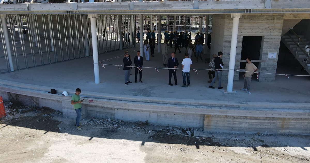 Settanta7News_DeLucaVisitaCittadellaScolastica-03